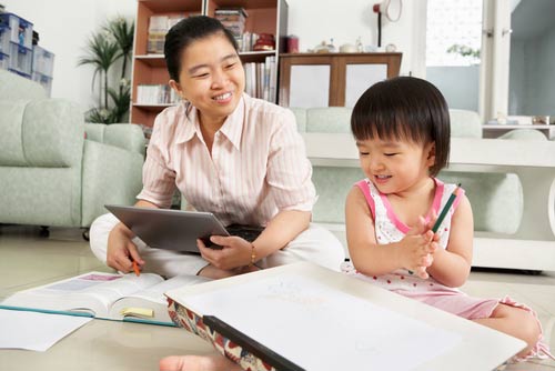 Giúp việc chăm em bé 2023 Chìa khoá cho sự phát triển và hạnh phúc của con bạn